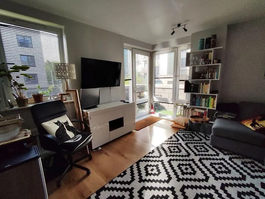 Central Flat With Balcony. Parking Included. Edinburgh United Kingdom